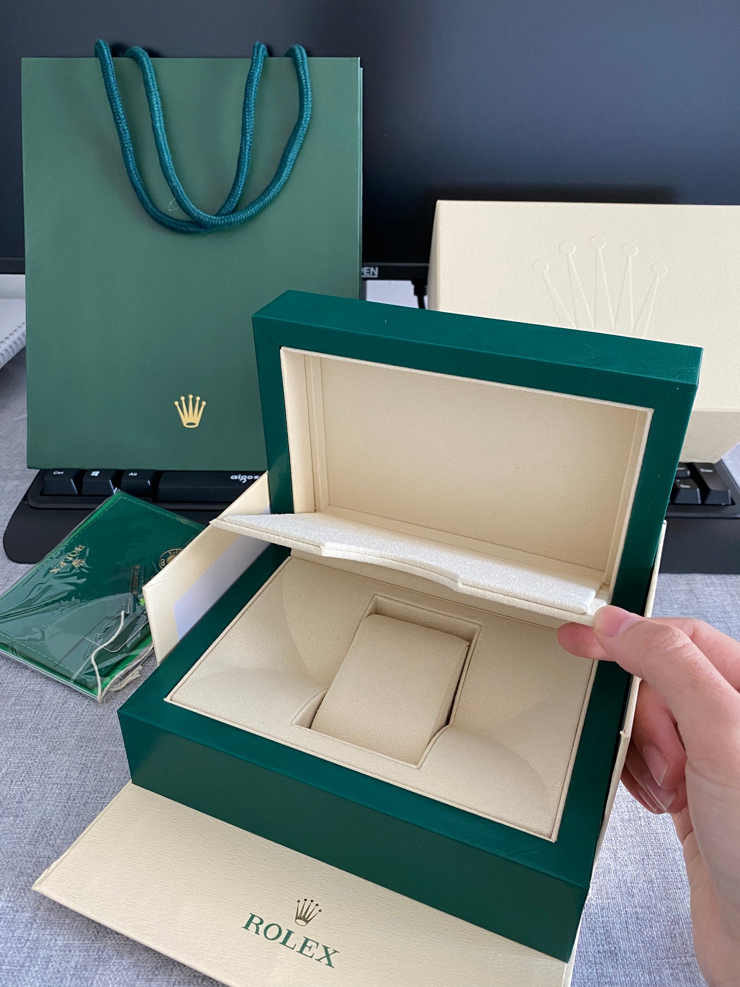 Rolex Oyster Perpetual Automático Day-Date President Green Dial